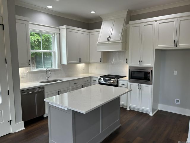 5704 Goodwood Crossing Ln, Baton Rouge, LA 70806