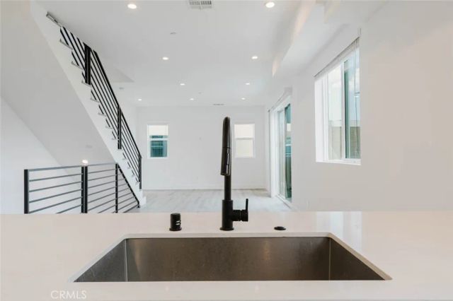 10853 Otsego Street, North Hollywood, CA 91601