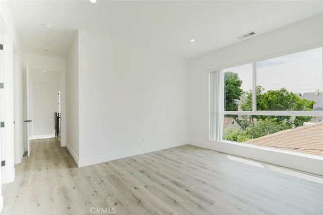 10853 Otsego Street, North Hollywood, CA 91601