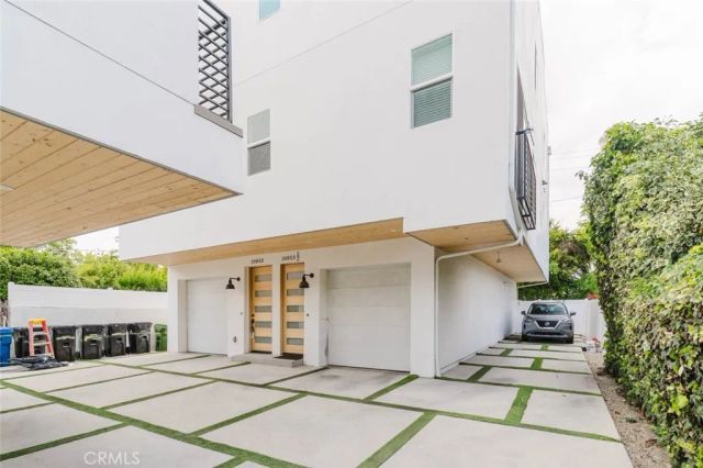 10853 Otsego Street, North Hollywood, CA 91601