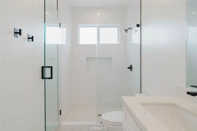10853 Otsego Street, North Hollywood, CA 91601