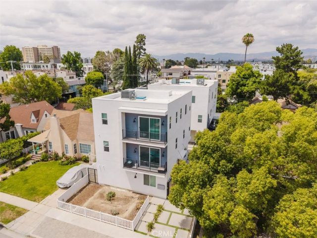 10853 Otsego Street, North Hollywood, CA 91601