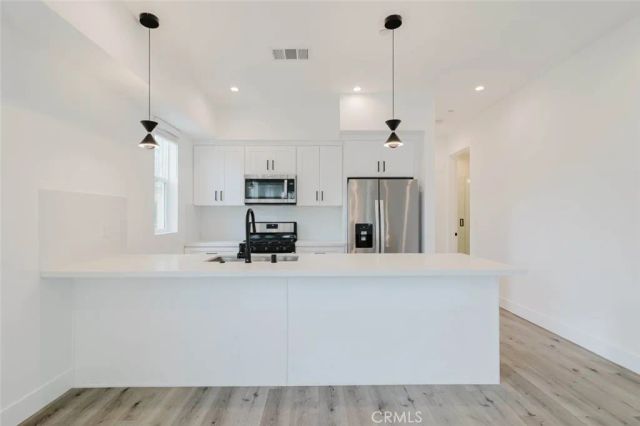 10853 Otsego Street, North Hollywood, CA 91601