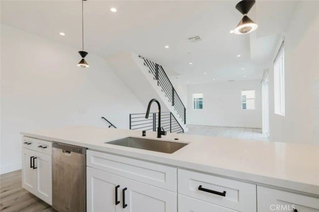 10853 Otsego Street, North Hollywood, CA 91601
