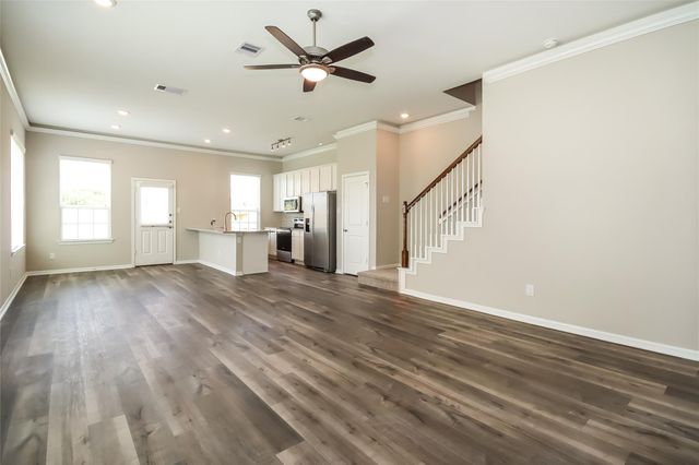 18732 Lake Harbor Court B, Montgomery, TX 77356