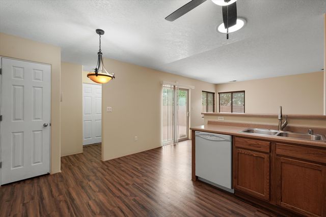42 Victorio Peak, Santa Fe, NM 87508