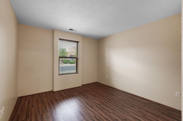 42 Victorio Peak, Santa Fe, NM 87508