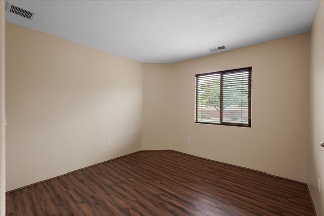 42 Victorio Peak, Santa Fe, NM 87508