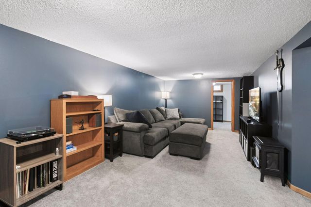 11349 Quinn Street NW, Coon Rapids, MN 55433