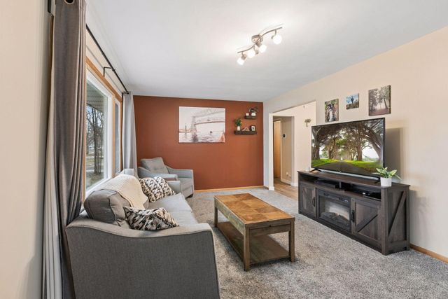 11349 Quinn Street NW, Coon Rapids, MN 55433