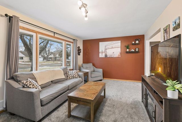 11349 Quinn Street NW, Coon Rapids, MN 55433