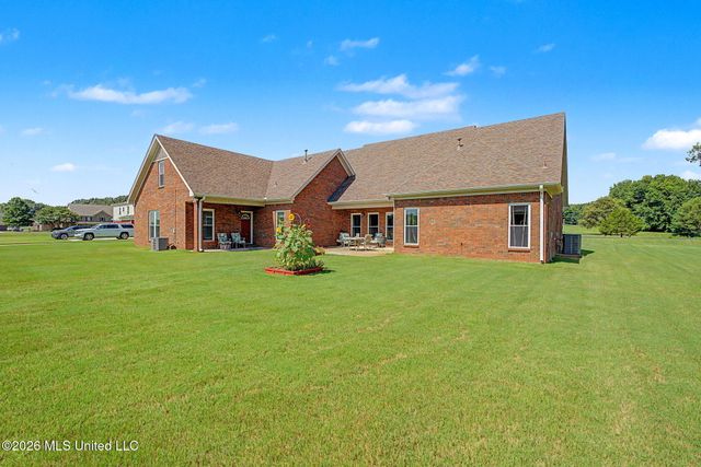 2578 Oak Crossing Drive, Hernando, MS 38632