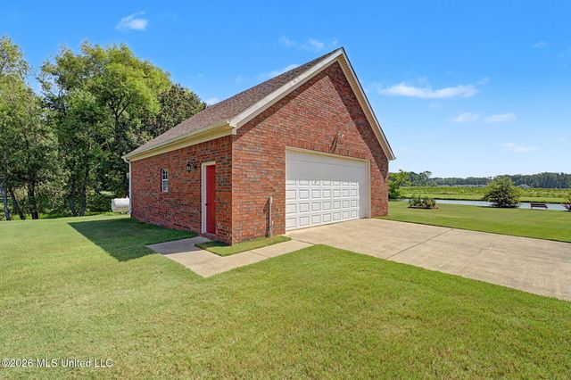 2578 Oak Crossing Drive, Hernando, MS 38632