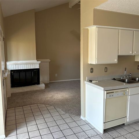 1120 S 110 Avenue E 12-2C, Tulsa, OK 74128