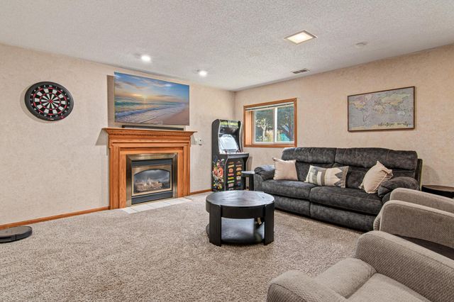 1347 Benson Boulevard E, Stillwater, MN 55082