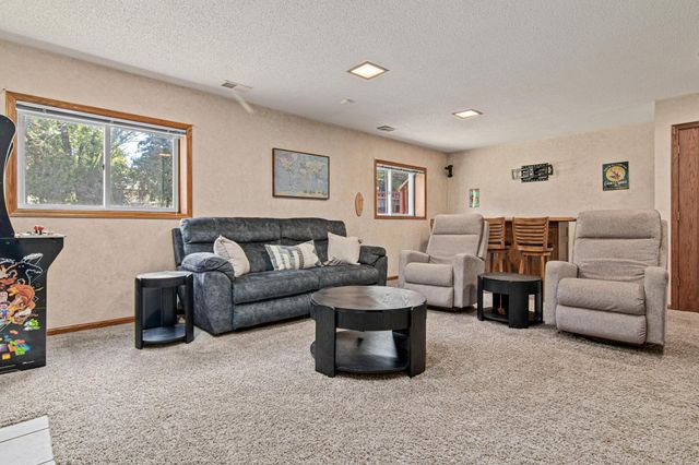 1347 Benson Boulevard E, Stillwater, MN 55082