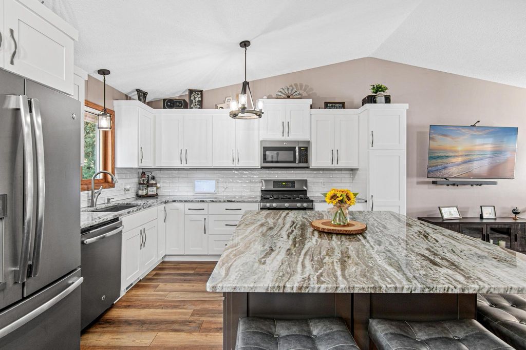 1347 Benson Boulevard E, Stillwater, MN 55082 — photo 3