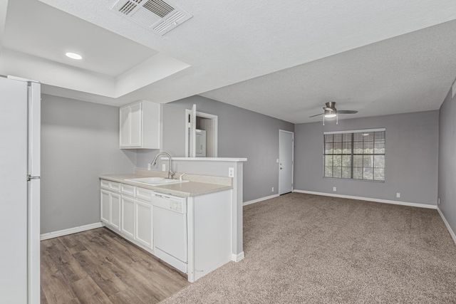 1077 W 1st Street Apt 203, Tempe, AZ 85281
