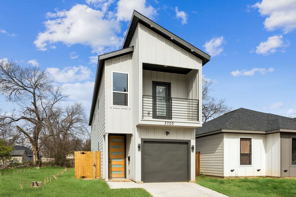 3703 York Street, Dallas, TX 75210