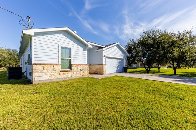 3111 County Road 81, Rosharon, TX 77583