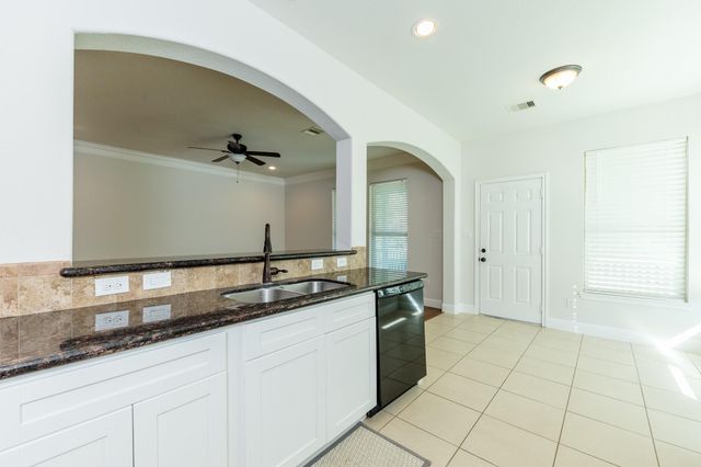 3111 County Road 81, Rosharon, TX 77583