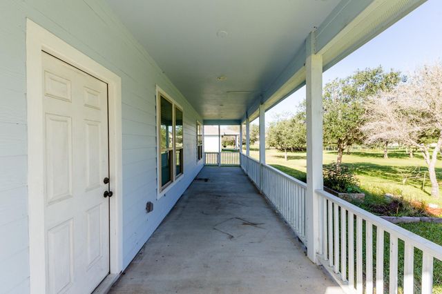 3111 County Road 81, Rosharon, TX 77583