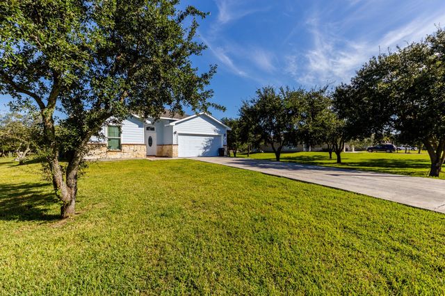 3111 County Road 81, Rosharon, TX 77583