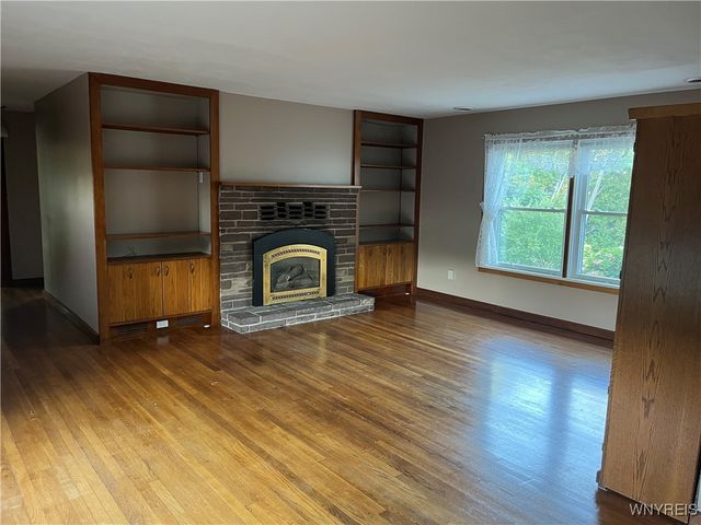 6293 East Lake Road, Newfane, NY 14028