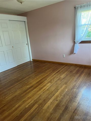 6293 East Lake Road, Newfane, NY 14028