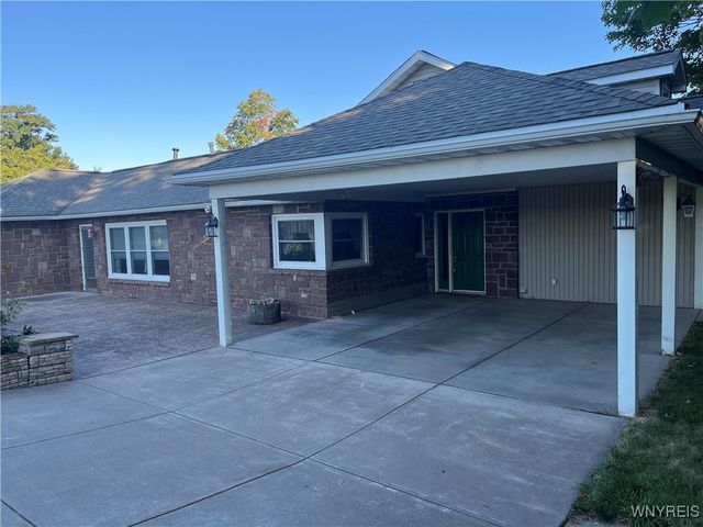 6293 East Lake Road, Newfane, NY 14028