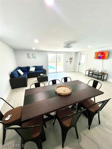 12511 Davis BLVD, Fort Myers, FL 33905