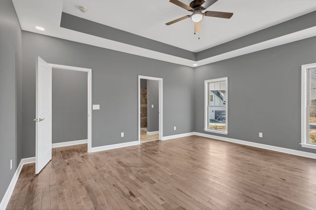 30 Shire Ct, Leoma, TN 38468