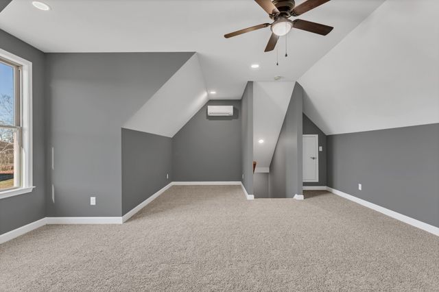 30 Shire Ct, Leoma, TN 38468