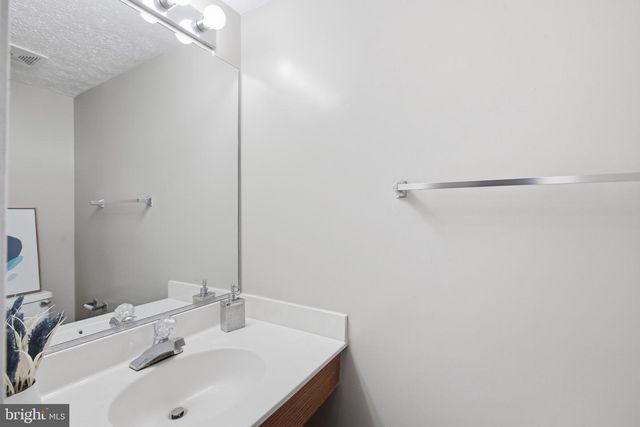 7206 S ORA CT, Greenbelt, MD 20770
