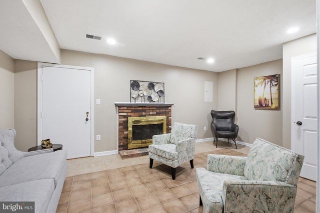 7206 S ORA CT, Greenbelt, MD 20770