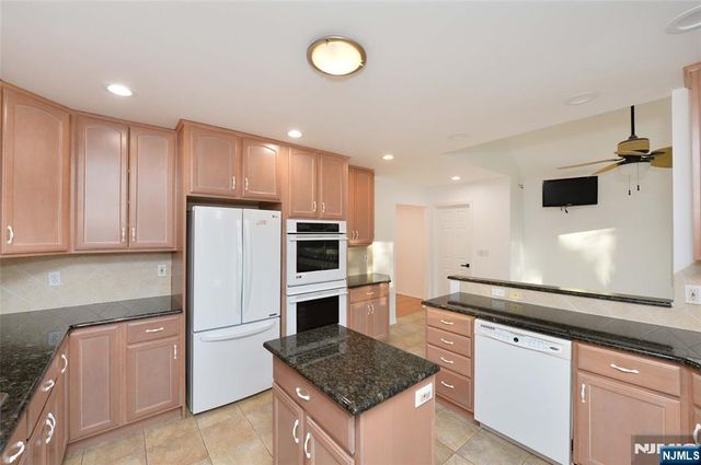 38-42 Northern Drive, Fair Lawn, NJ 07410