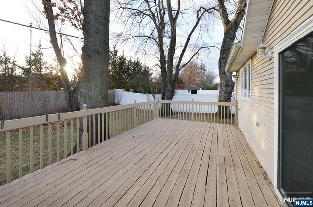 38-42 Northern Drive, Fair Lawn, NJ 07410