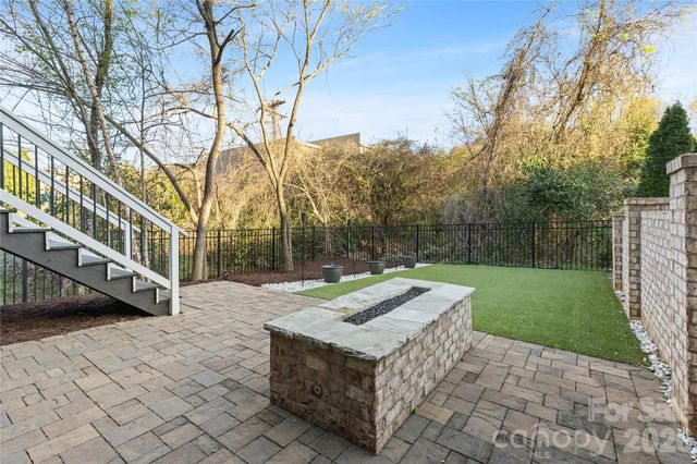 818 Ideal Way, Charlotte, NC 28203