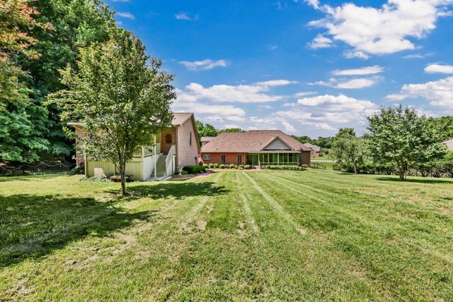 453 Stonemeadow Rd, Clarksville, TN 37043