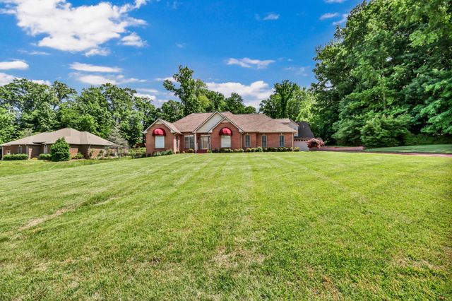 453 Stonemeadow Rd, Clarksville, TN 37043