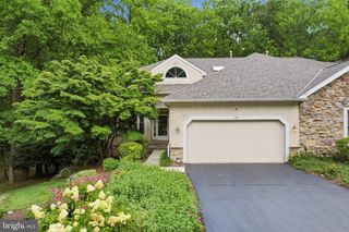131 PIQUA CIR #31, Berwyn, PA 19312
