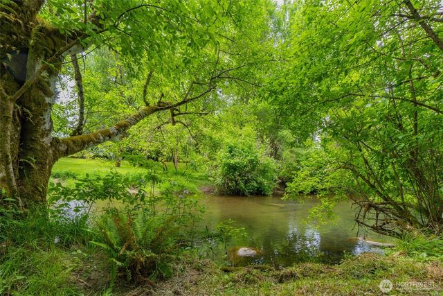 14121 Beaver Drive SE, Rainier, WA 98576
