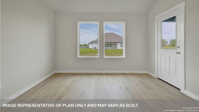 450 KOLBO CROSSING COVE, Lockhart, TX 78644
