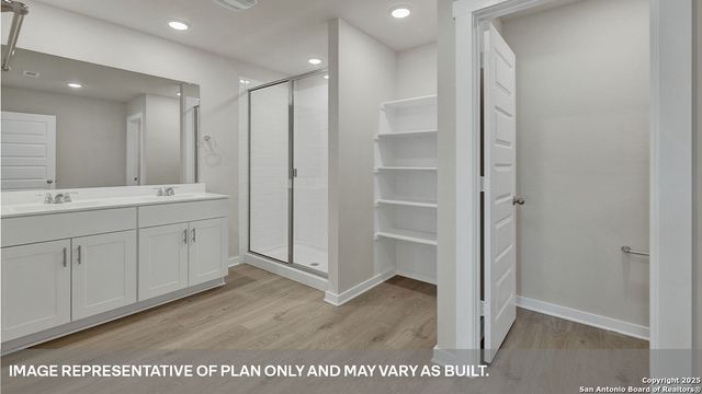 450 KOLBO CROSSING COVE, Lockhart, TX 78644