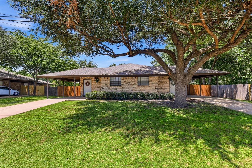 7629 & 7633 Evergreen Road, Richland Hills, TX 76118