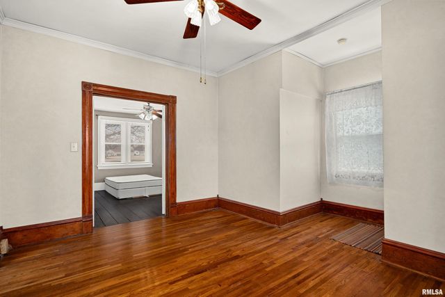 1249 N 5TH Street, Chillicothe, IL 61523