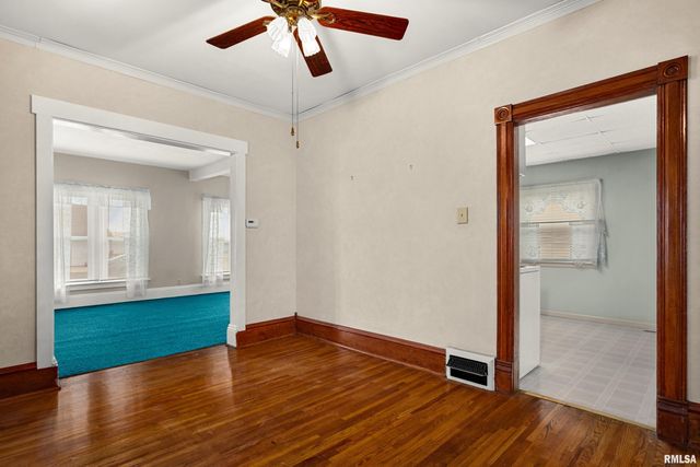 1249 N 5TH Street, Chillicothe, IL 61523