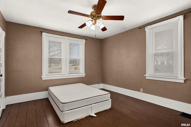 1249 N 5TH Street, Chillicothe, IL 61523