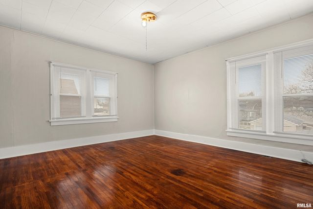 1249 N 5TH Street, Chillicothe, IL 61523