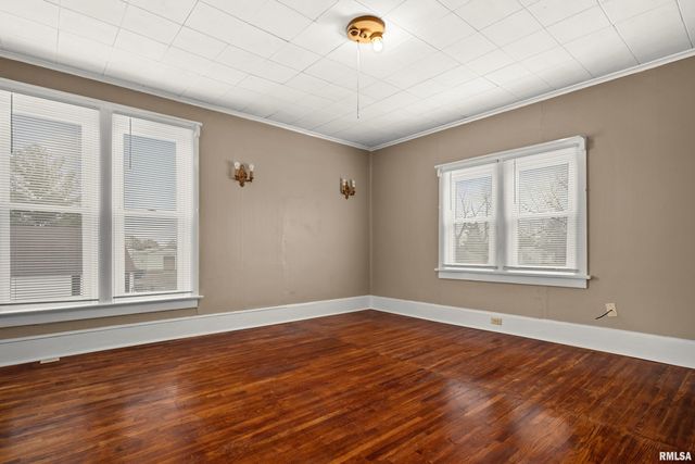 1249 N 5TH Street, Chillicothe, IL 61523